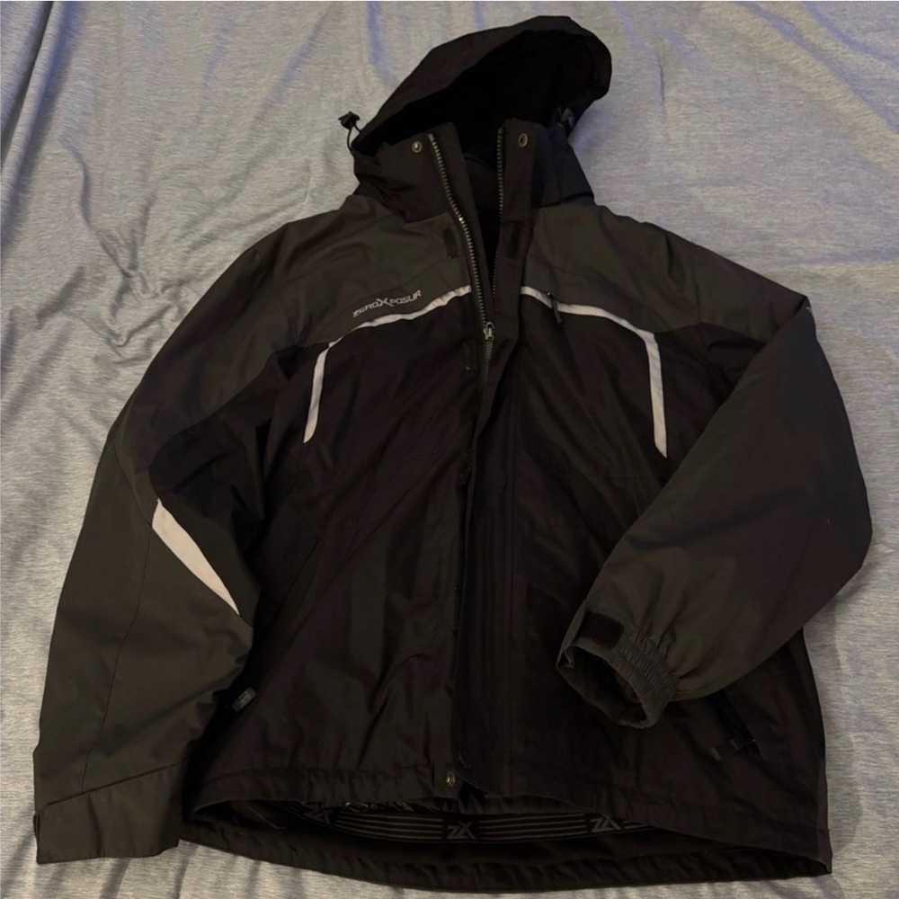 ZeroXposur Black and Gray Ski Jacket